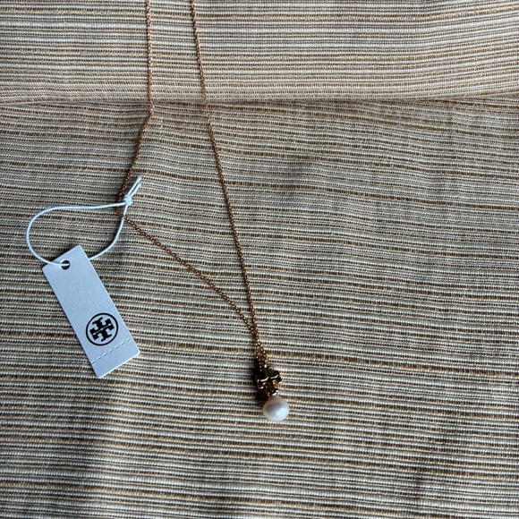Tory Burch Kira Pearl Gold Double T Logo Pendant Necklace - Picture 4 of 9